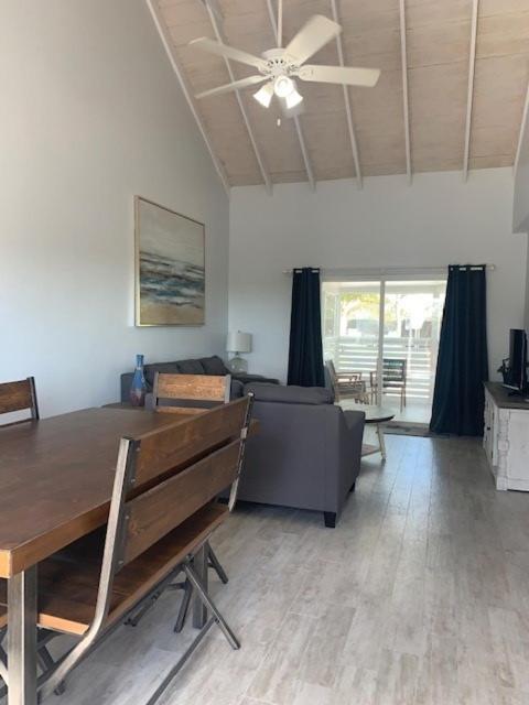 מלון Grace Bay Place מראה חיצוני תמונה